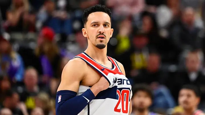 WizardsLead's tweet photo. Shoutout to former Wizard, Landry Shamet and DMV native, Josh Hart for making it to the Finals. Go win it for the District! https://t.co/1pnh7HGqTV