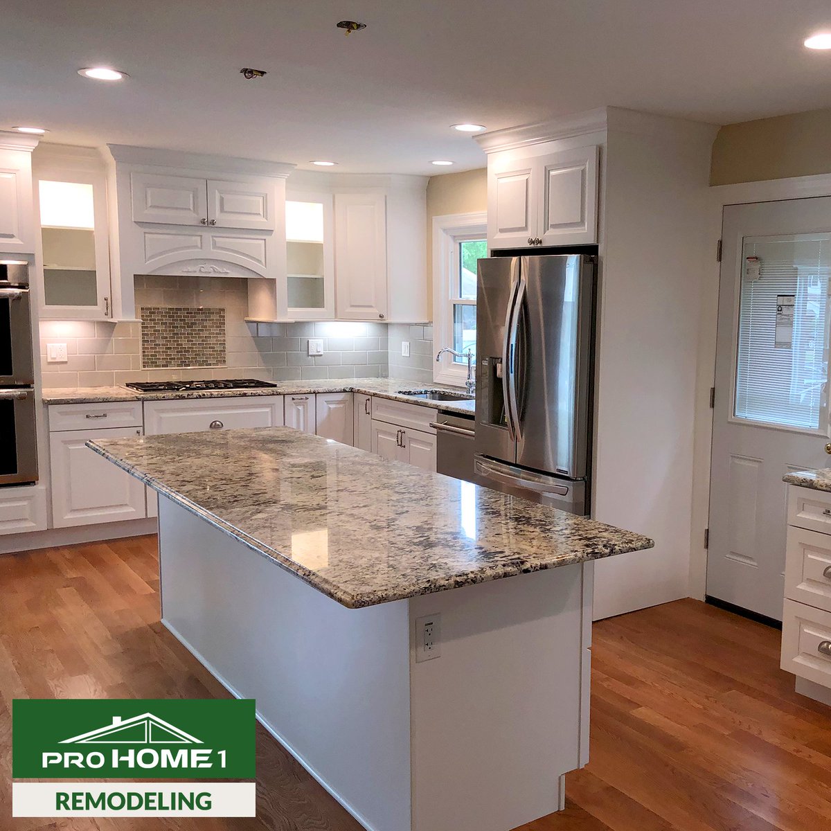 ProHomeOne's tweet photo. Known for roofing and siding - but we also remodel kitchens, bathrooms, basements, and interior living spaces. Quality craftsmanship for every part of your home.

https://t.co/zgUeL4E6bM
630-517-5797 https://t.co/tTqHSCavNB