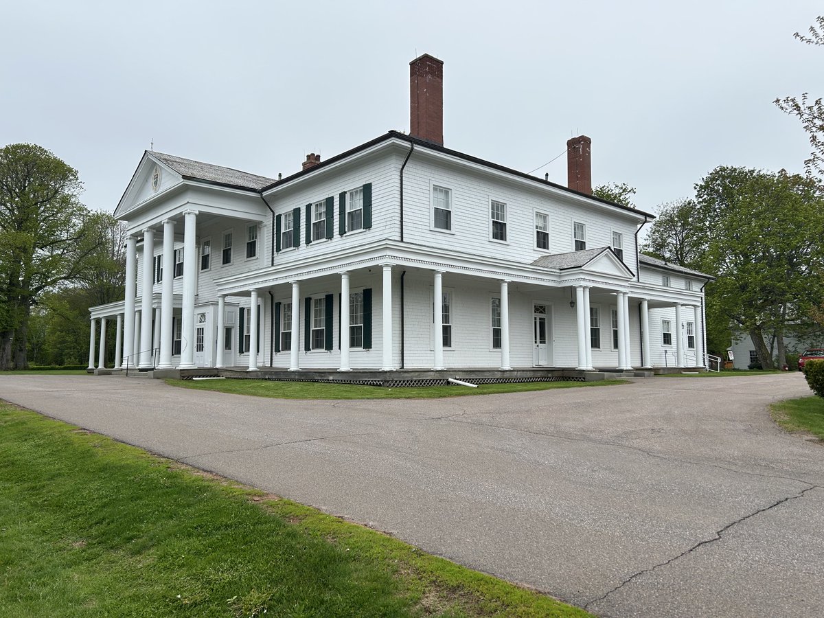 stickie444's tweet photo. Government House P.E.I. https://t.co/7T2hHXqgEL