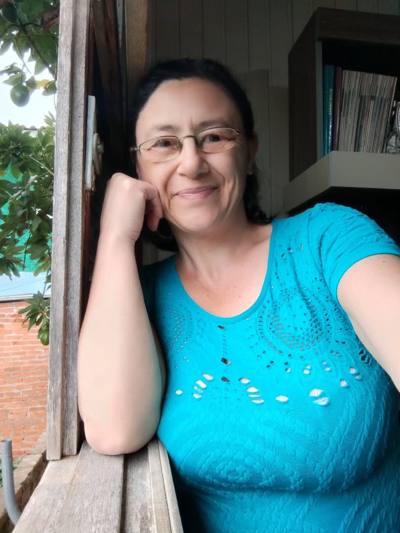 Viviane De Candido tweet media