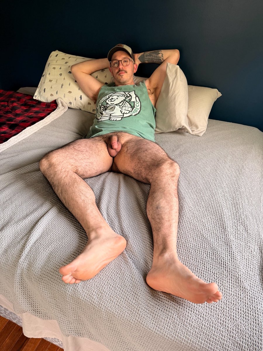 VermontBoy91's tweet photo. My roommate put his photo and video skills to use today…

https://t.co/07Fz8ddtGe
 
Also check out Bearly Tees! https://t.co/AMSmmtI3li