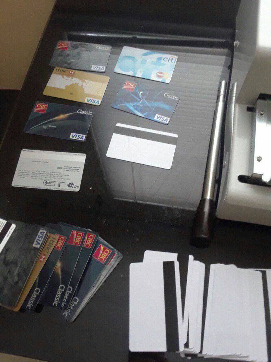 albertmackey25's tweet photo. Who’s struggling about makings pays out there?  Yall are riches by birth you all need methods source and linkup to shine in light 💡 yah ways.. quote me wrong if you got 401k acct, any retired worker hit me up 🤙 get paid #paid #money #teamup #rich https://t.co/0SfOcJfQ03
