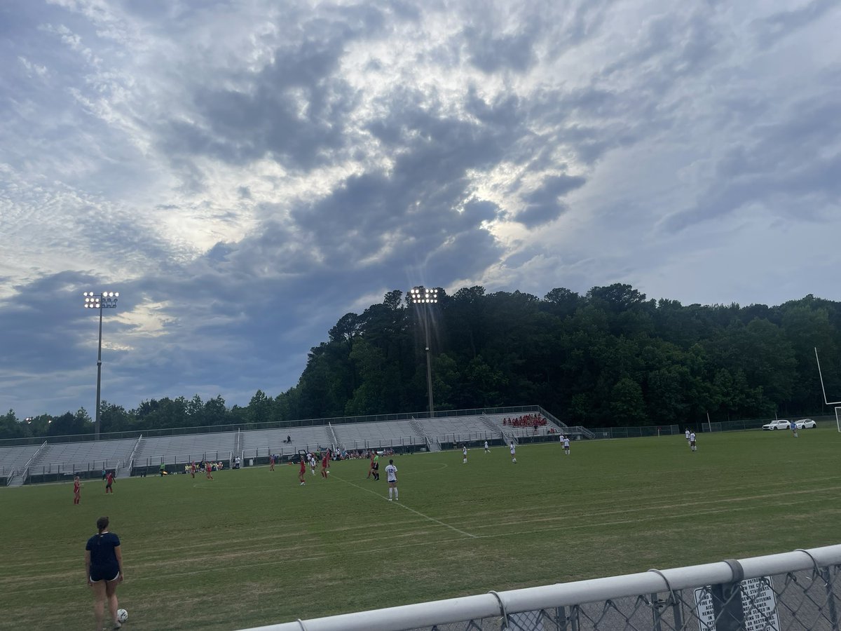 MsPeeJay's tweet photo. Go Eagles!  Girls Soccer in playoffs against Grassfield!  Our ladies are giving 💯.  @LandstownEagles Pride! https://t.co/v5tOCl7YE8