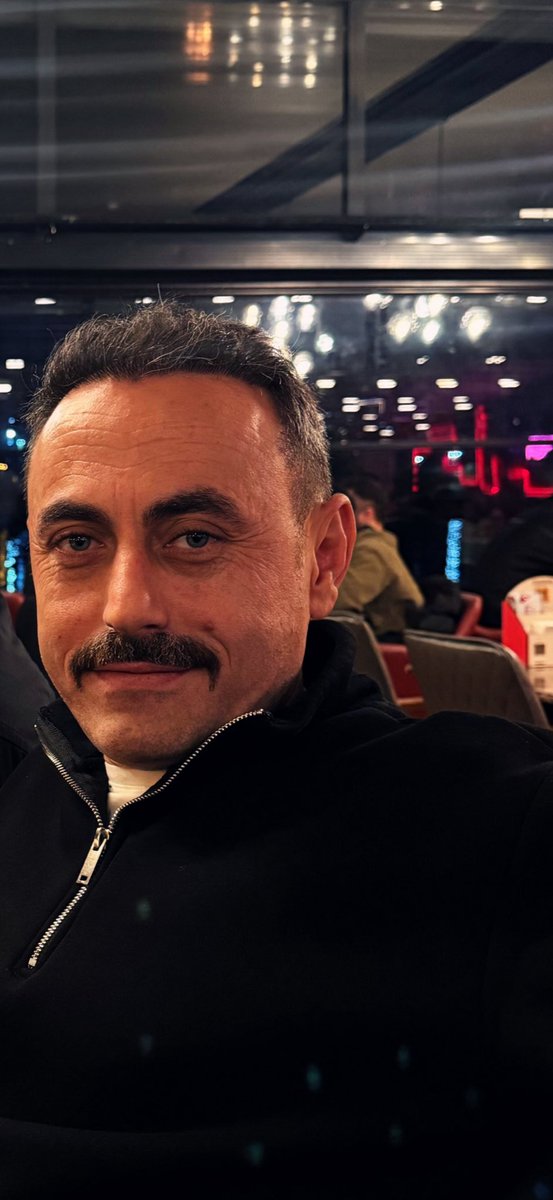 kok_salim's tweet photo. Kurban bayramımız mübarek olsun.Rabbim kestiğimiz kurbanlarımızı kabul etsin.Büyüklerimin ellerinden küçüklerimin gözlerinden öperim. https://t.co/FD9lN9raT5