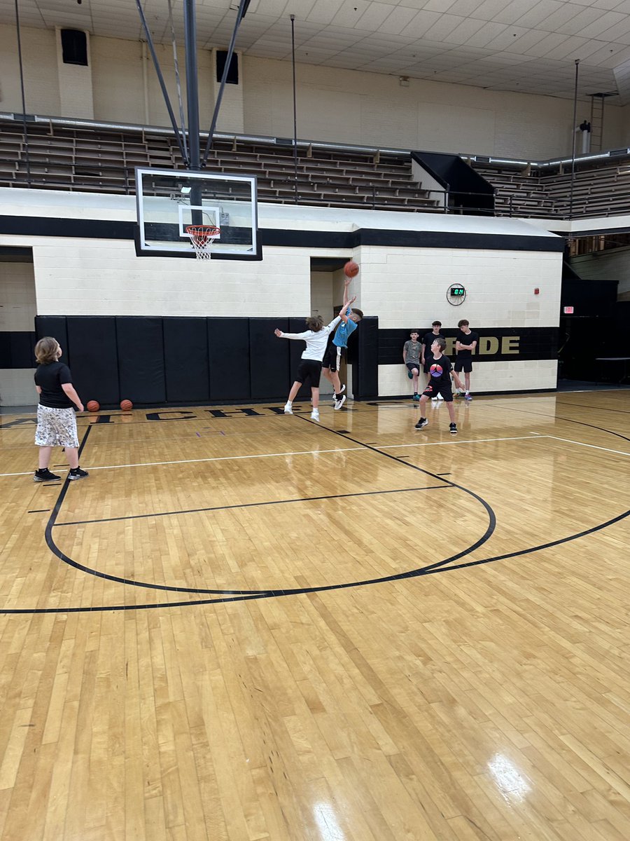 WashHatchetsMBB's tweet photo. Two days down and the gym is already full of buckets, hustle, and smiles 🏀🔥 Camp week is off to a great start! #HatchetBasketball https://t.co/zFfgXREabW