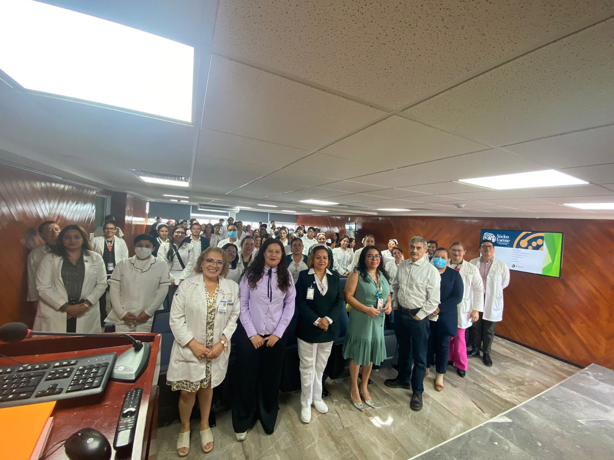 nucleo_forense's tweet photo. 📸 Nayeli de León, como parte de Núcleo Forense, impartió una charla a personal del Instituto Mexicano del Seguro Social sobre la atención de la salud en personas en movilidad.

🤝 Un espacio de reflexión con enfoque humanista y de derechos humanos.

#NúcleoForense #IMSS #Salud https://t.co/FV0odtvOHn