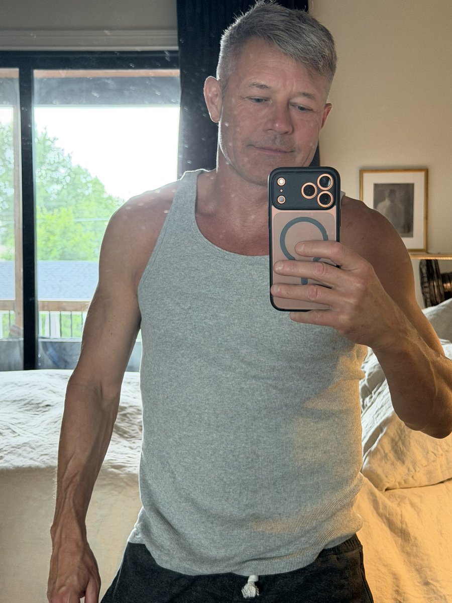 DaddyType8's tweet photo. Long day. Got some walks in and core at the gym. Tired ! https://t.co/Recal6xkXH