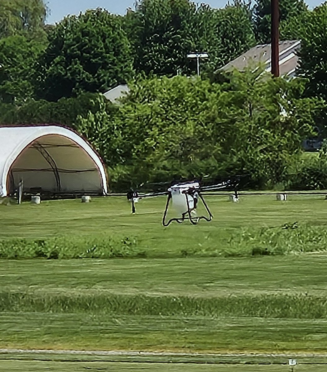 UWOJNoer's tweet photo. Just another day at the office at the Noer. What are @plkoch2 and @kurtaculous up to now? Come find out at our field day in August! https://t.co/TrqozbF8qk