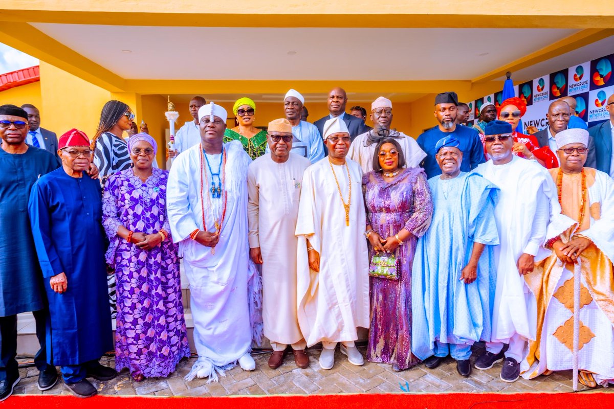 cpsekiti's tweet photo. Communities thrive when individuals use their success and influence to invest in the wellbeing of others.

Governor Biodun Oyebanji @biodunaoyebanji commissioned the newly completed 35-bed Mother and Child Maternity Complex donated by Chief Wole Olanipekun (SAN) at the State Specialist Hospital, Ikere Ekiti, describing the facility as a major boost to healthcare delivery and maternal care in the state.

The commissioning attracted prominent national and regional leaders including Governors, traditional rulers, senior public officials and stakeholders, all of whom commended the intervention as a lasting contribution to humanity and community development.

The facility is expected to strengthen access to quality healthcare for mothers and children while complementing ongoing investments in the health sector across Ekiti State.