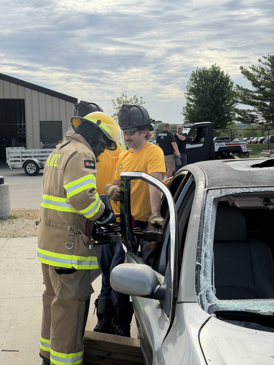 DavidCCrowley's tweet photo. One of the most important things a leader can do is support and learn from the men and women who put their lives on the line to keep our communities safe. Spending a day in the shoes of our firefighters was an incredibly valuable experience and I walked away with a renewed appreciation for their strength, skill, and service. 

Thank you to IAFF Local 311, @PFFW, and the Madison College Fire Service Education Center for this opportunity to learn from some of Wisconsin’s best.