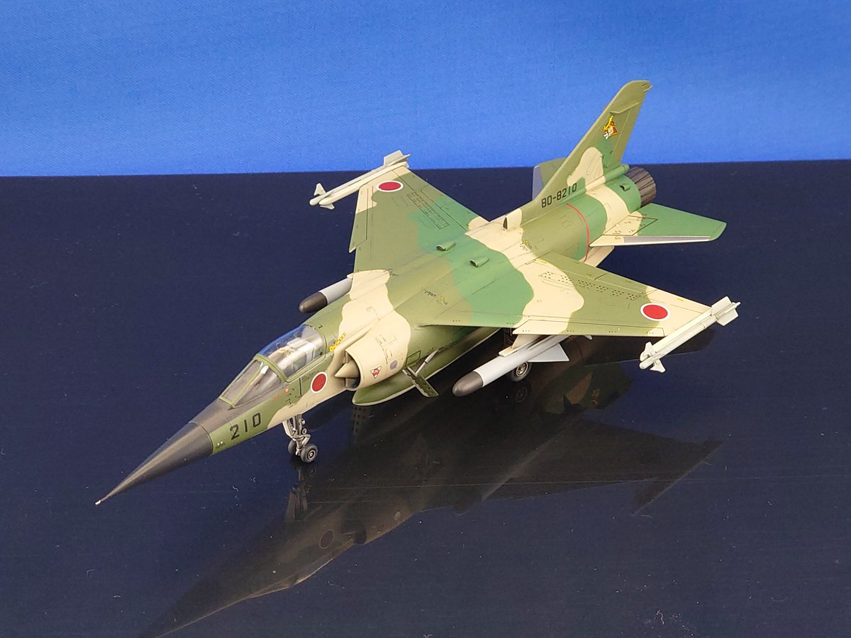 ITEM87177's tweet photo. 義によりて助太刀いたす。様子のおかしいJu87とフランス海軍のF-4とライトニングⅡとある意味F-1だ。 https://t.co/SNmmf1ZjU7