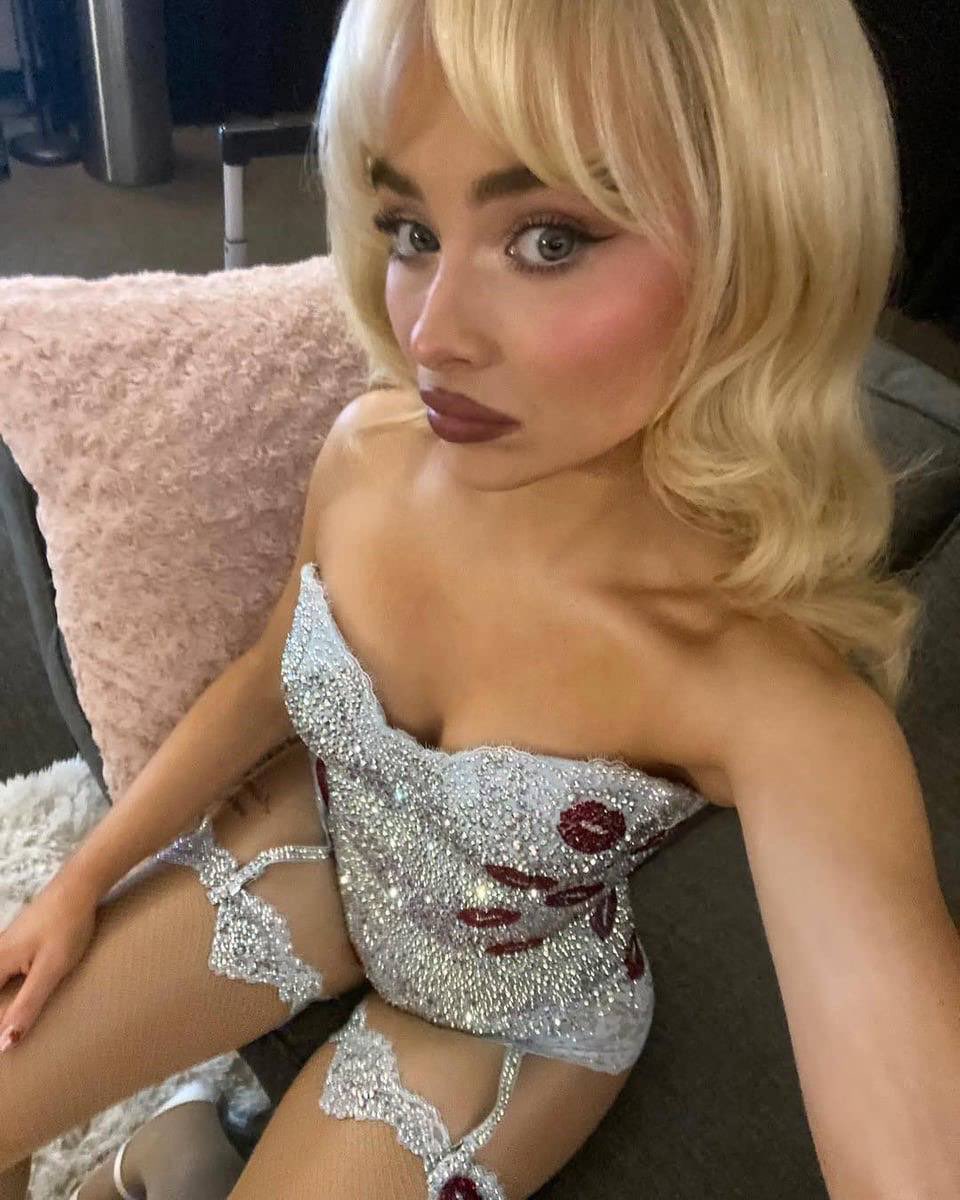 Hannah ♠️ tweet media
