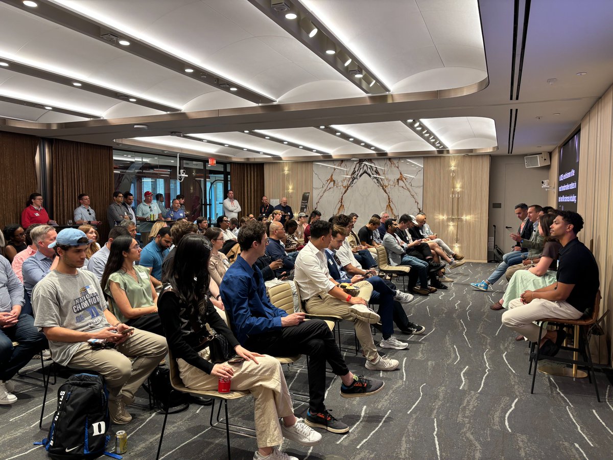 FenwickWest's tweet photo. How do different generations approach early‑stage investing? Fenwick partner David Horne moderated a panel on how generational perspectives influence investing, founder relationships and decision‑making in venture capital.
#BosTechWeek #FenwickatTechWeek @Techweek_ https://t.co/fmg79ehBmb