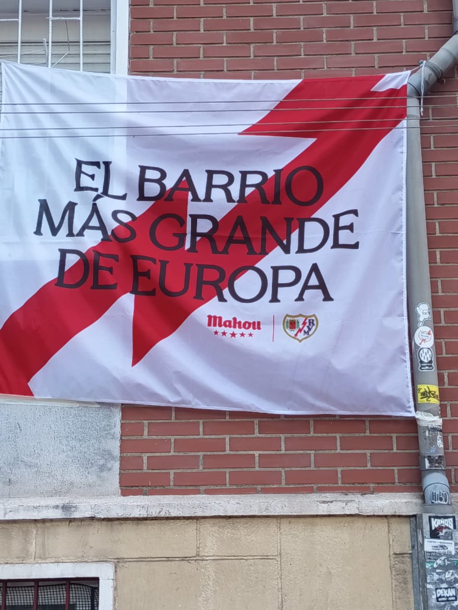 nachomh1's tweet photo. Dicen que no hemos ganado? Lo que habéis logrado vale más que un título #ForzaRayo #Rayo #PutoRayo #Vallekas #Conference @Isinhho @OscarValentin94 @oscar8trejo @pathe_22 @Jorge_deFrutosS @ivan_balliu @bukaneros92 @AbatallaOK
"La mayor victoria acompañarte en las derrotas" https://t.co/hQyWkaDuIE