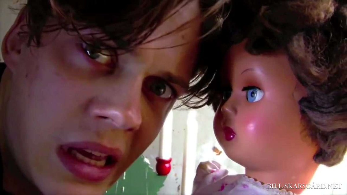 kirzstie's tweet photo. Bill Skarsgård in "Bränner ner ett hus" - Dom Dummaste (2011) MV https://t.co/8vwnUhp60c