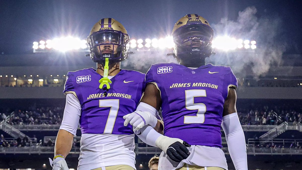 RepresentGant's tweet photo. I will be attending JMU’s prospect camp June 1st! Blessed and thankful that I can showcase my skills.
6’0
185
ATH 
@OLMC_CoachWard 
@OLMC_FBall_1927 
@CoachhBarnes 
@TheRealCoachAck https://t.co/KEULNE7uNt