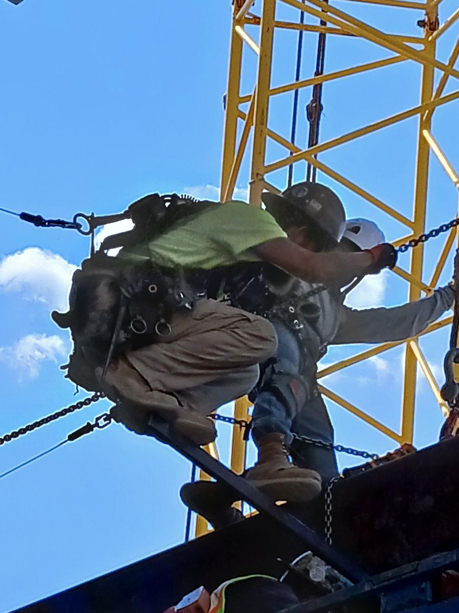 JustinGran42804's tweet photo. Ironworker https://t.co/TL8ASVmgLU