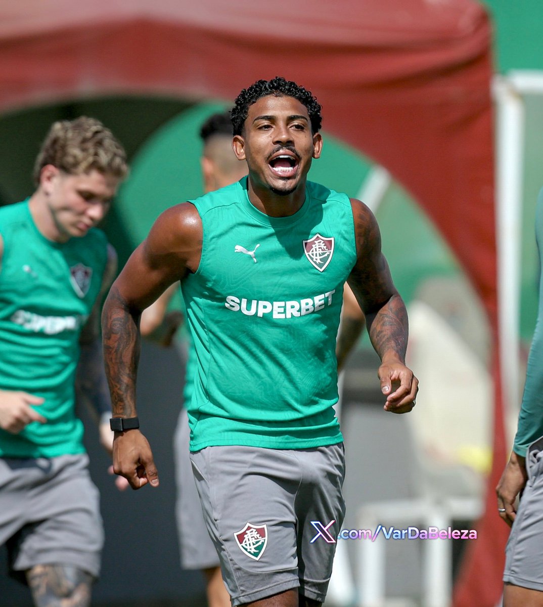 MalokasFree's tweet photo. 📸 John Kennedy, Fluminense https://t.co/FZsIkbAj6C