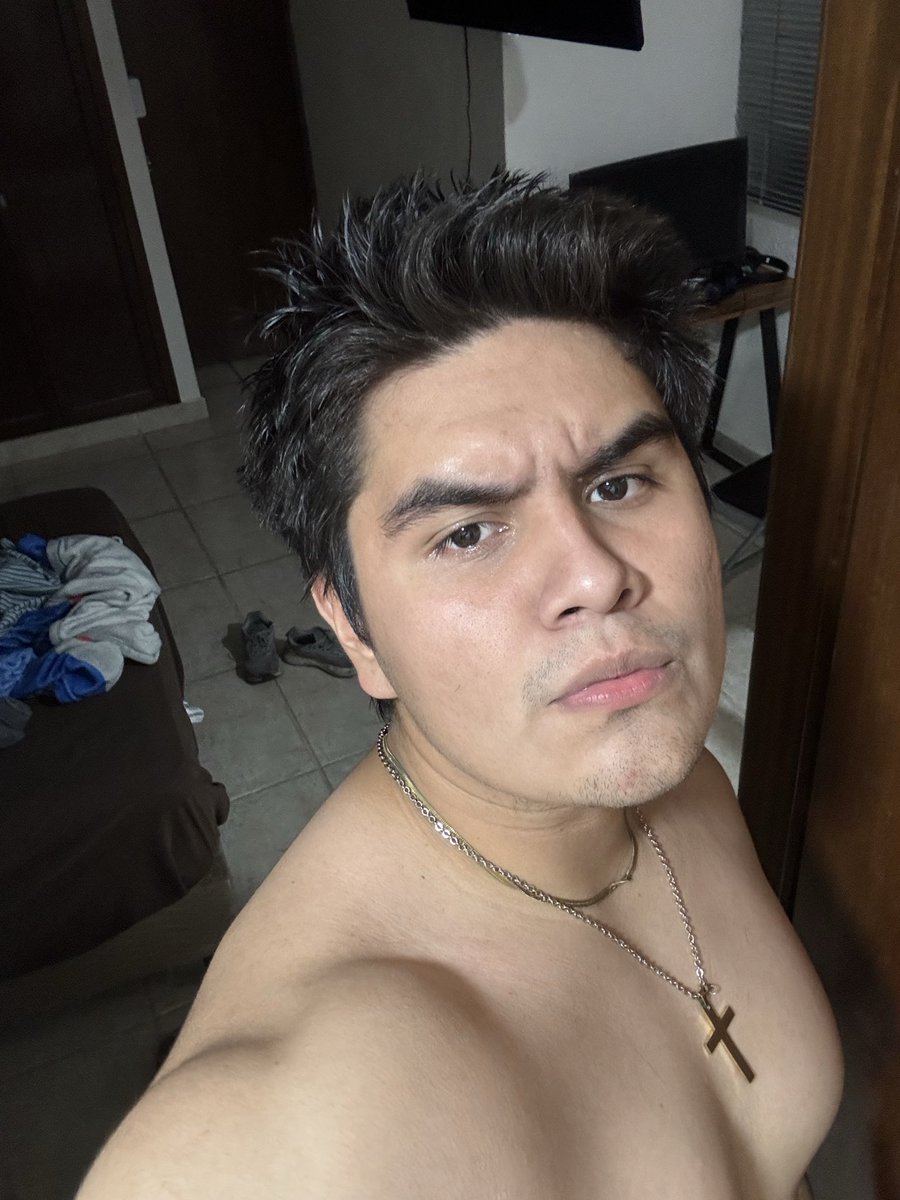 DPerSa3's tweet photo. Y si me empiezo a peinar así? 😴
#x #viral #hairstyle #2000s #teenager https://t.co/Xfhh33y8Fg