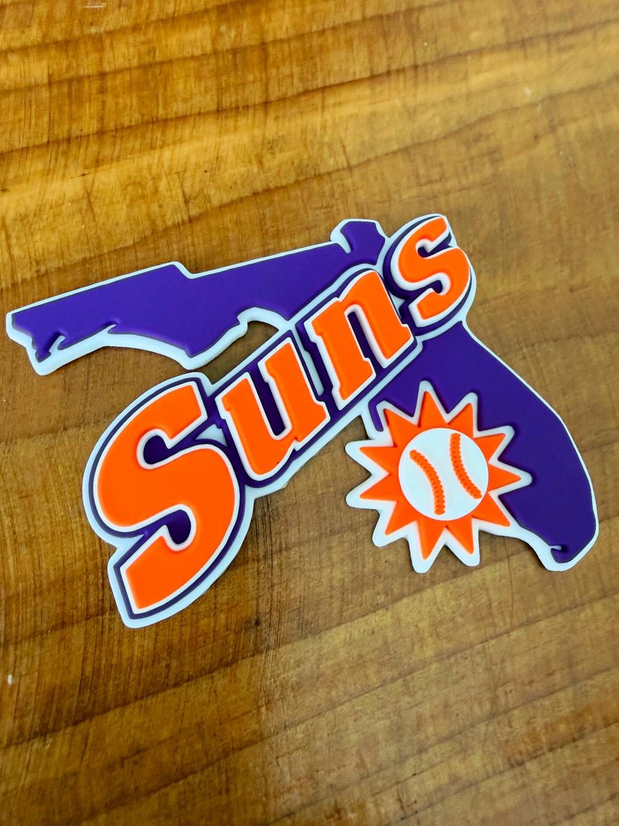 RaisedDecals's tweet photo. Central Florida Suns #raiseddecals #3Ddecals #3Dhelmetdecals #custombaseballgear #baseballdecals https://t.co/nKxmHPgf3W