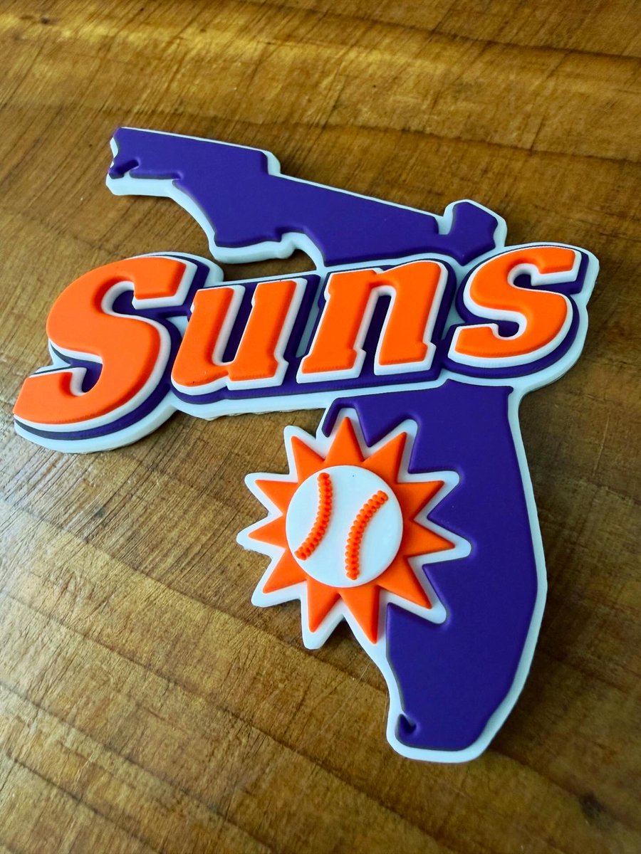RaisedDecals's tweet photo. Central Florida Suns #raiseddecals #3Ddecals #3Dhelmetdecals #custombaseballgear #baseballdecals https://t.co/nKxmHPgf3W