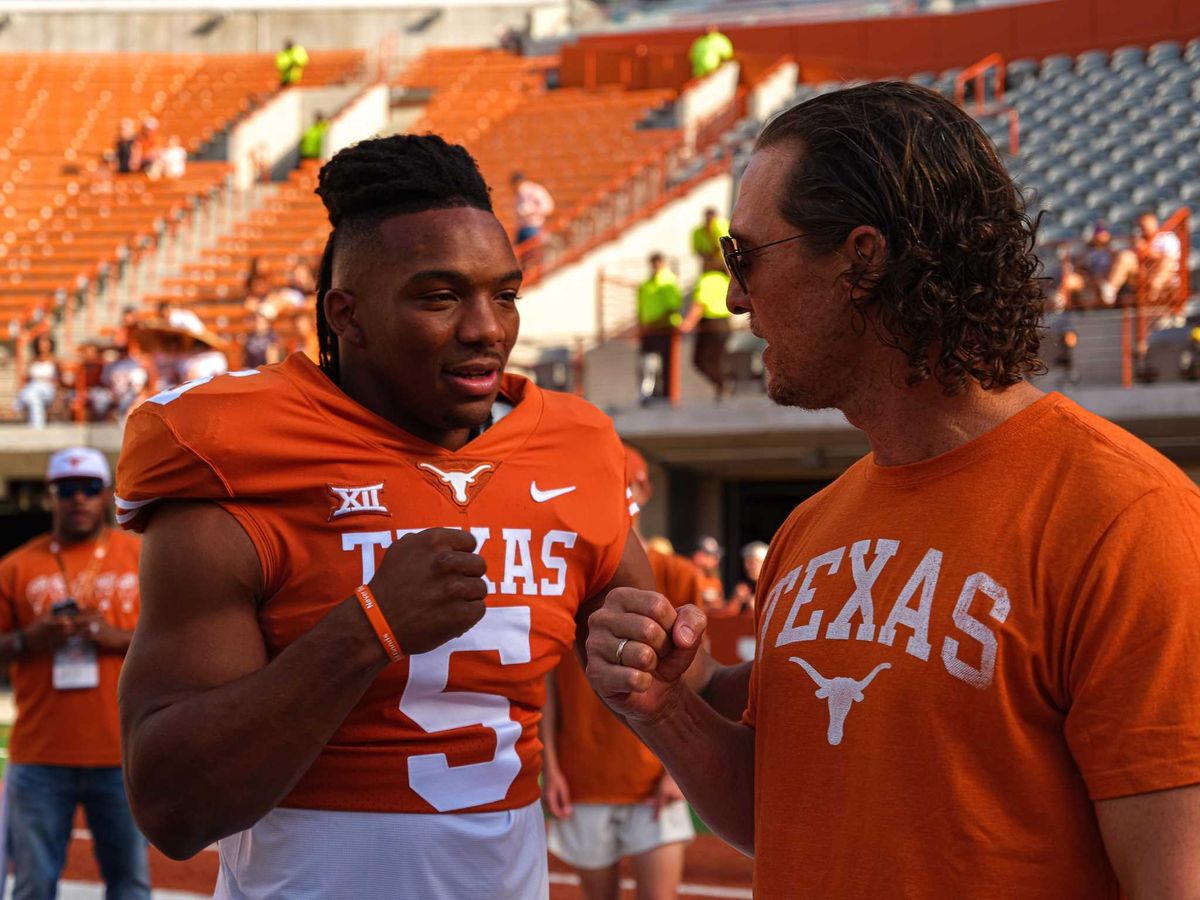 Hookem.com tweet media