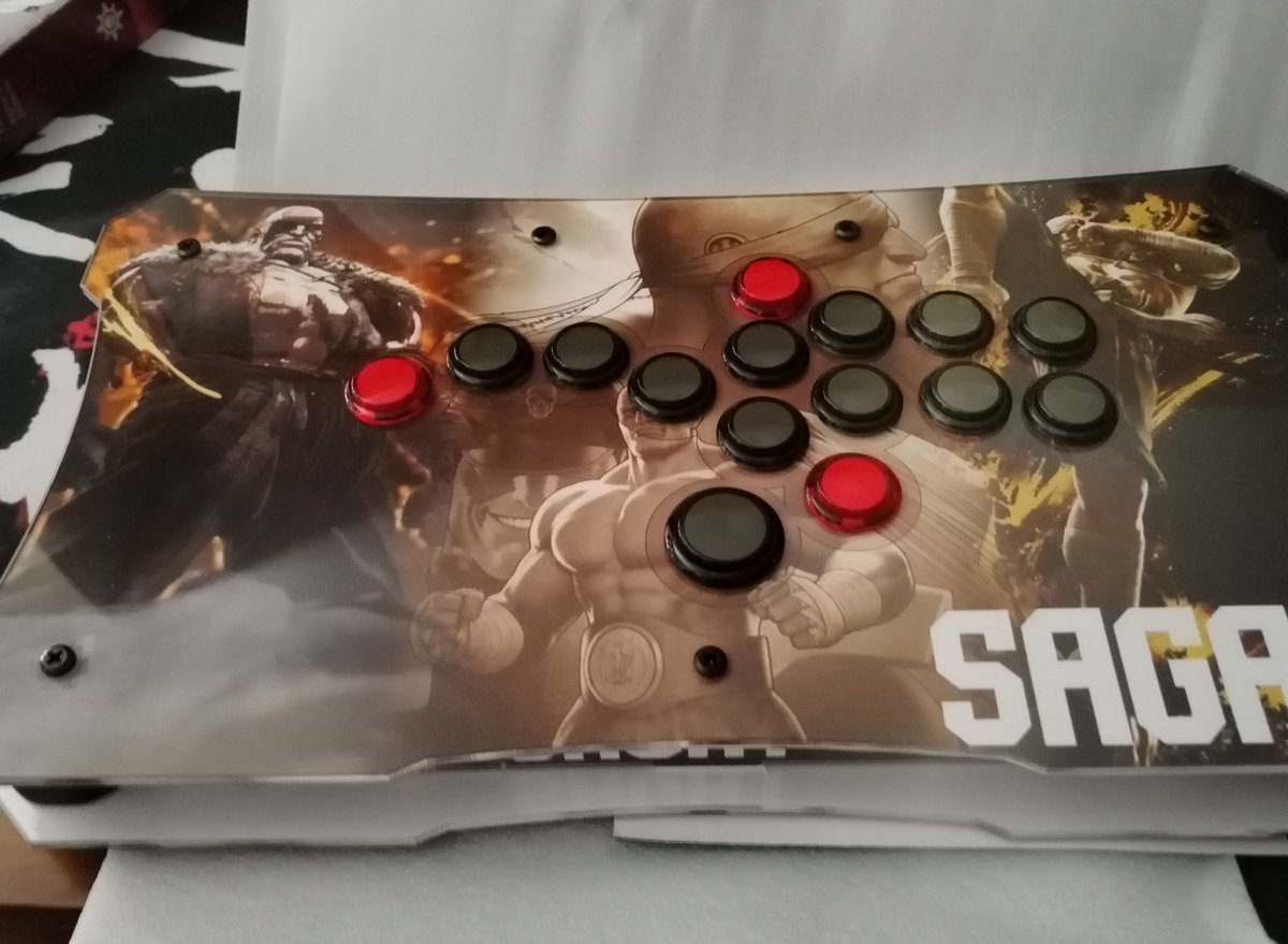 MiticoFGC's tweet photo. Today I've received this beast from @FightBoxArcade_ the build is amazing and the art suit this up as a globe. You have a premium feeling and it is amazing for the money!
#leverless #sagat #Streetfighter６ https://t.co/XqDiYM0iTO
