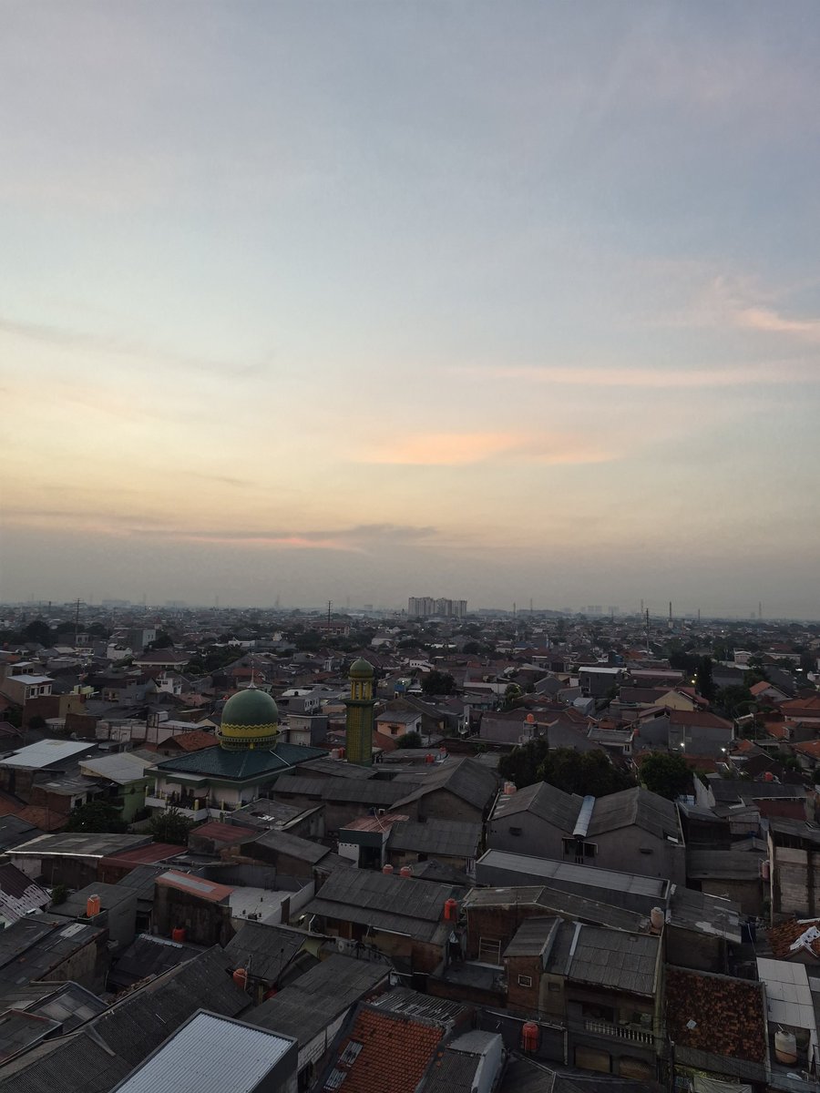 kerzaaaaa's tweet photo. Selamat pagi Jakarta 👋🙂 https://t.co/K9U72QNZR3