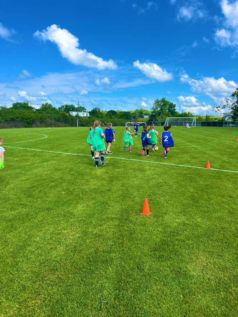 CoachWiesner's tweet photo. Day 2 of fun with our girls K-5 camp! https://t.co/4e9eWaoTsB