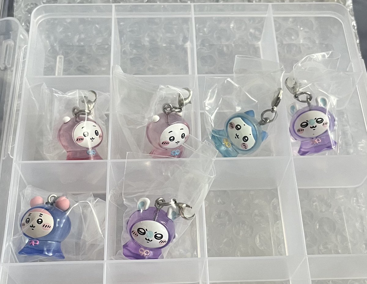 pinkxpink7's tweet photo. ガチャ　交換
サンリオ ジェリーデコバンド
クリスタル めじるしアクセサリー

譲）
キティ　シナモン　マイメロ　クロミ
ポムポムプリン　ボンドロ　ちいかわ

求）
デコバンド
キティ>しろうさ

クリスタルキティ・シナモン
プリン&amp;マフィンは
キティと交換優先。

ヤフフリ通しまたは本日町田手渡し https://t.co/UrxD0jqZK5