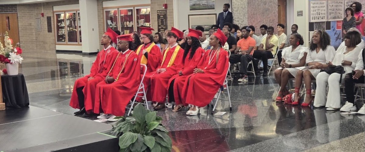 MrWolleyPHS's tweet photo. We once again held a special graduation ceremony for our @PikeTrackField athletes that will be competing at the IHSAA Track &amp; Field Regional meet tomorrow. Congrats to Chris Boyd and Sean Nash! #PikeProud  @PikeHSAthletics @PikeHighSchool https://t.co/lhUSnfnlNm