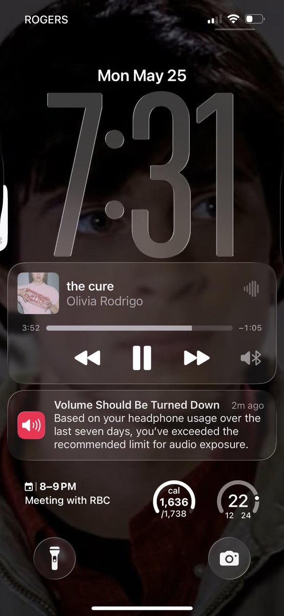 MathGamerBS's tweet photo. Yk ur locked at the gym when u get a volume warning https://t.co/sBebplePk2