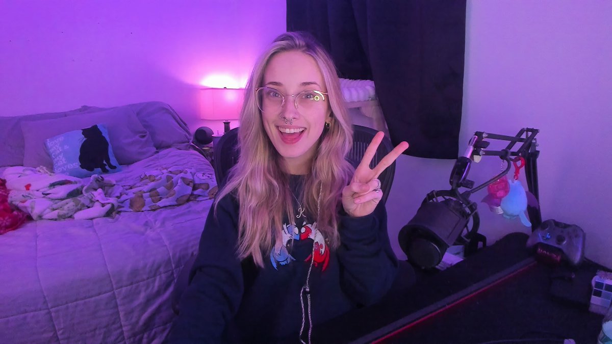 stratefylol's tweet photo. Not coming back to stream yet, but I am playing games with friendos for @WonderlustRPG's Stream-a-thon! Check out their streams 🥰!!

💛 @LadyAmelthea
💜 @HeyAmethystMay
💖 @serena_parisss https://t.co/FbdhijldtG