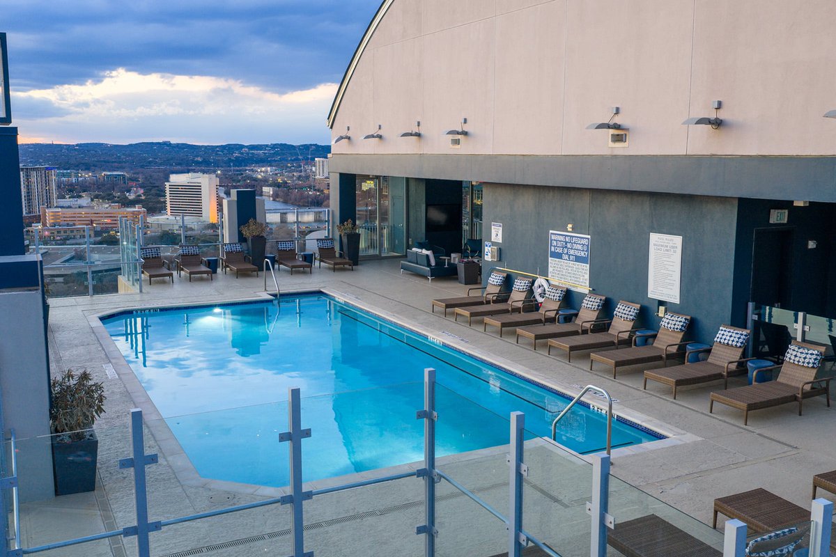 SkyHouseAustin's tweet photo. 🌊 The pool at SkyHouse Austin Apartments is open year-round and the perfect place to celebrate the unofficial kickoff of summer!  #skyhouseaustin #SPGCommunity #PoolSeason #LuxuryLiving🔗https://t.co/w66ymrKC2X https://t.co/WeVCD228xD