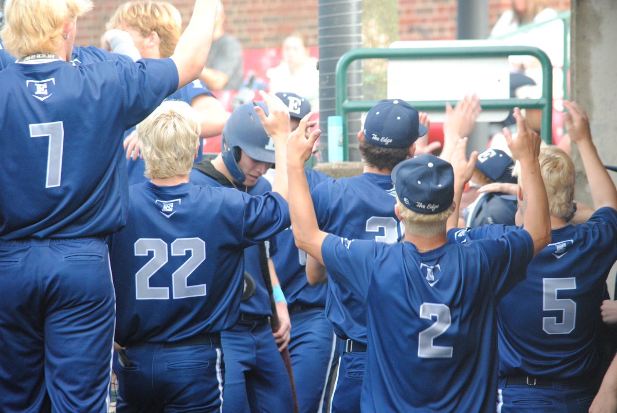 TheReportOhio's tweet photo. Edgewood 6, Sidney 2 | Top 6 https://t.co/VmIXycxN4g