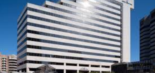 FCNightingale's tweet photo. "Brookfield Sells Bethesda, Maryland Tower For 87% Less Than It Paid In 2011"

In-Rel Properties paid $20M for 3 Bethesda Metro Center. 

Brookfield paid $150.1M for the leasehold in 2011.

The Washington Metropolitan Transit Authority owns the ground.

Brookfield lost six Montgomery County office properties at a foreclosure sale in October, five of which were taken by the lender.

3 Bethesda Metro Center Bethesda, Maryland

388K Square Feet   Built 1985   52% Leased

-Bisnow
#commercialrealestate