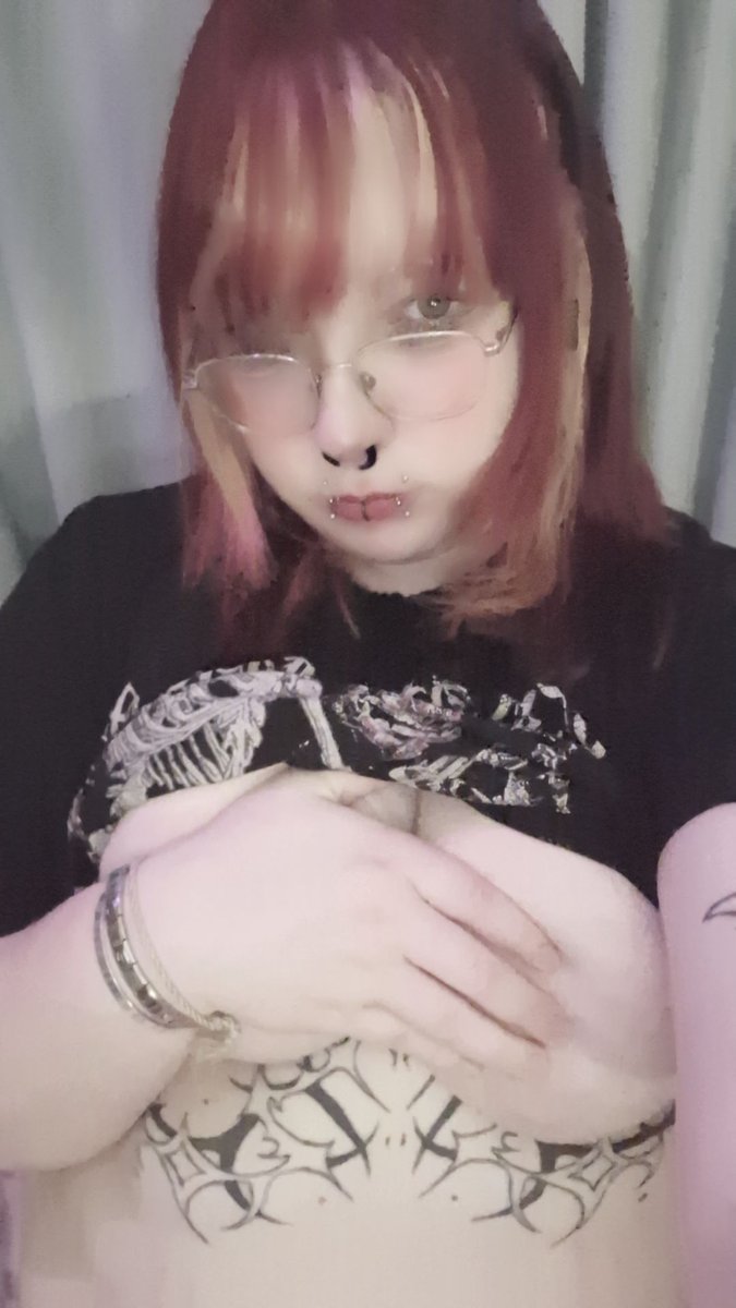 *ੈ🍓 Mel | DM Fee 🐾 tweet media