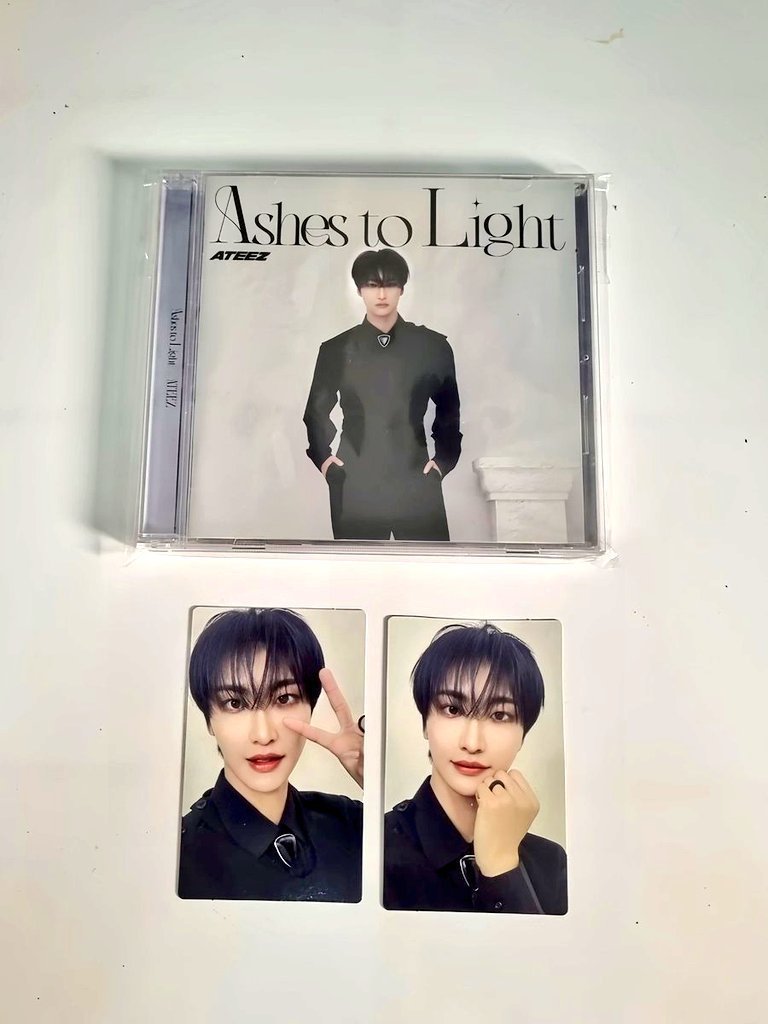NoJ789's tweet photo. !!พร้อมส่ง !! WTS
Ashes to Light 
CD + การ์ด 2 ใบ
- ซองฮวา -
💸 200.-
📬 ค่าส่งเหมา 30 บาท
✅️Thai Bank
✅️Thai Address

** ไม่สะดวกส่องไฟ **

🙏สนใจเมนชั่นหรือDMได้เลยค่ะ
#ตลาดนัดเอทีซ #ตลาดนัดateez https://t.co/tb4s95XGis