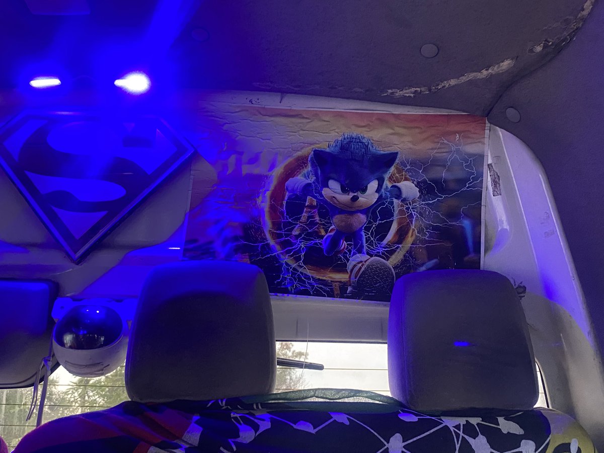 Fany_mal's tweet photo. Sonic en los taxis de Tijuana https://t.co/fVzYPdOkAk