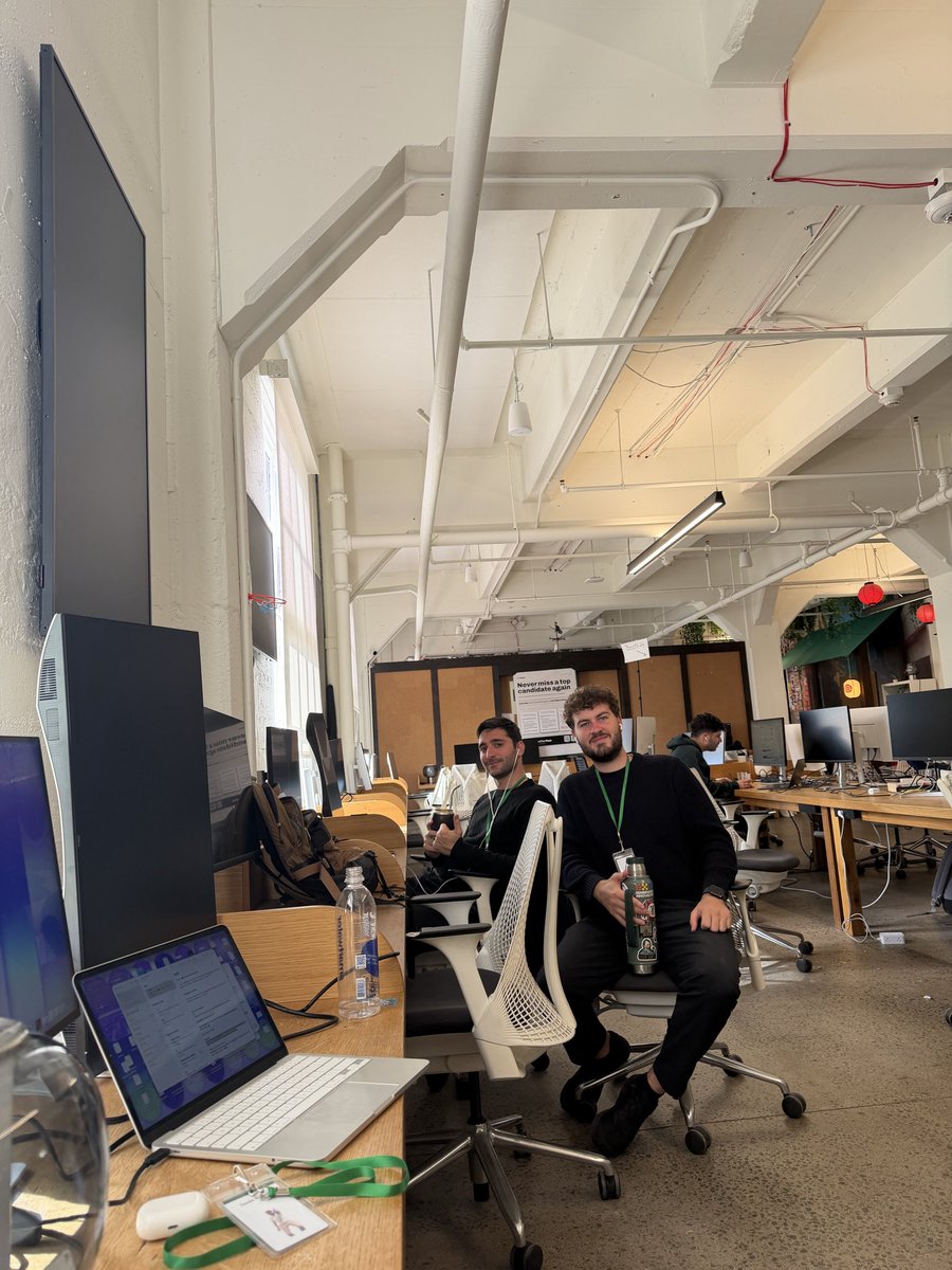 Tomasdascola's tweet photo. Cooking new things at the lab.
With mate, obviously 🧉

@fdotinc https://t.co/FSUeiZfcSC