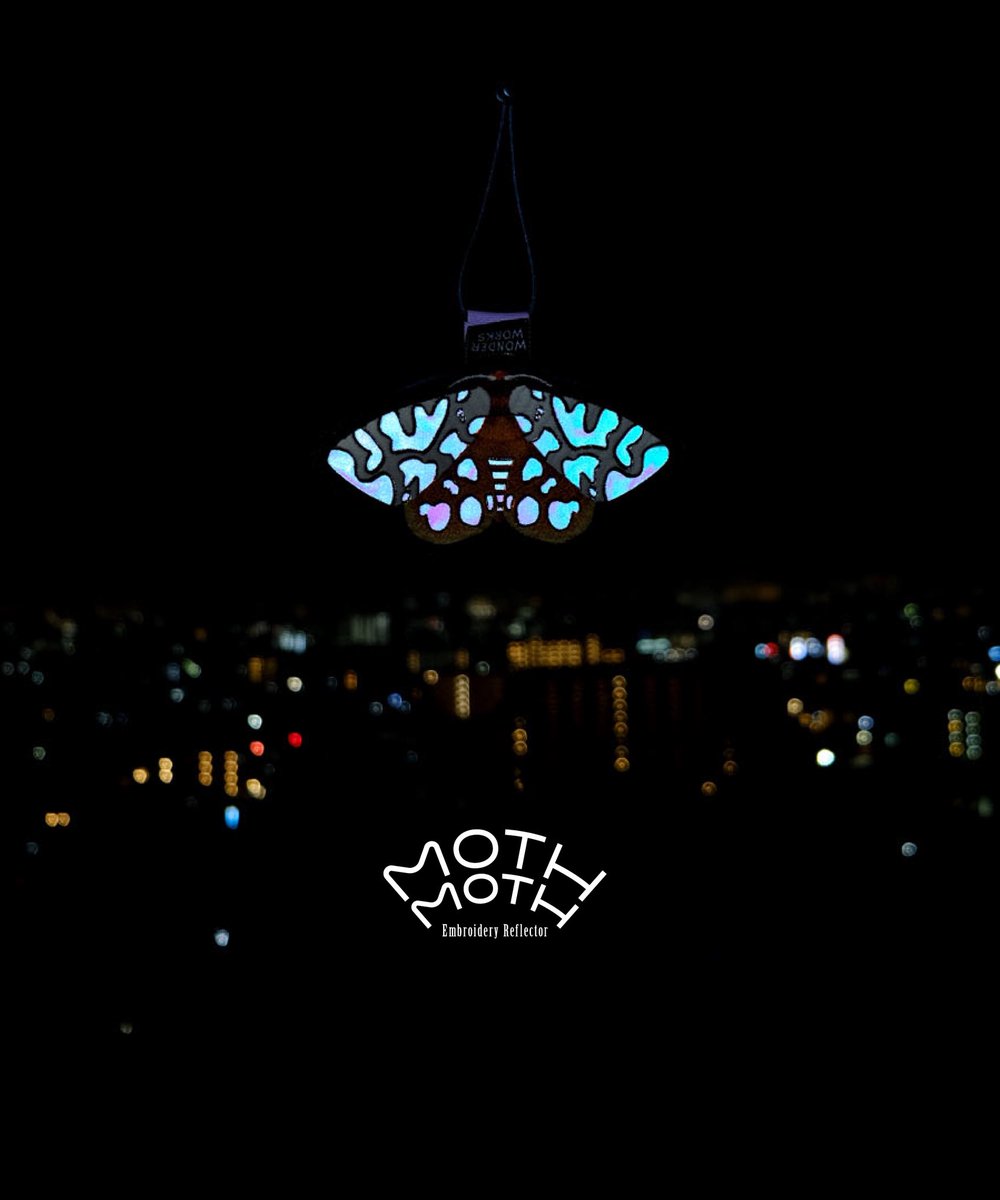 wonder__works's tweet photo. 虹色に光る蛾のリフレクターmothmoth https://t.co/J9hWDxQ4hp