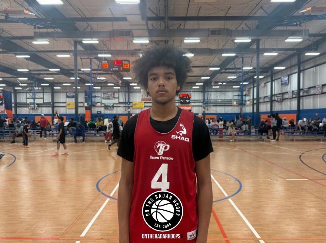 OntheRadarHoops's tweet photo. Devin Melton physically overwhelmed opponents throughout the weekend with his interior presence and rebounding ability. 

📌: 
@D1_D5VIN 
@ChuckPerson5 
@TriHoopsNet 

STORY: https://t.co/WnVxrKmTZL https://t.co/3BXV7fwC7R