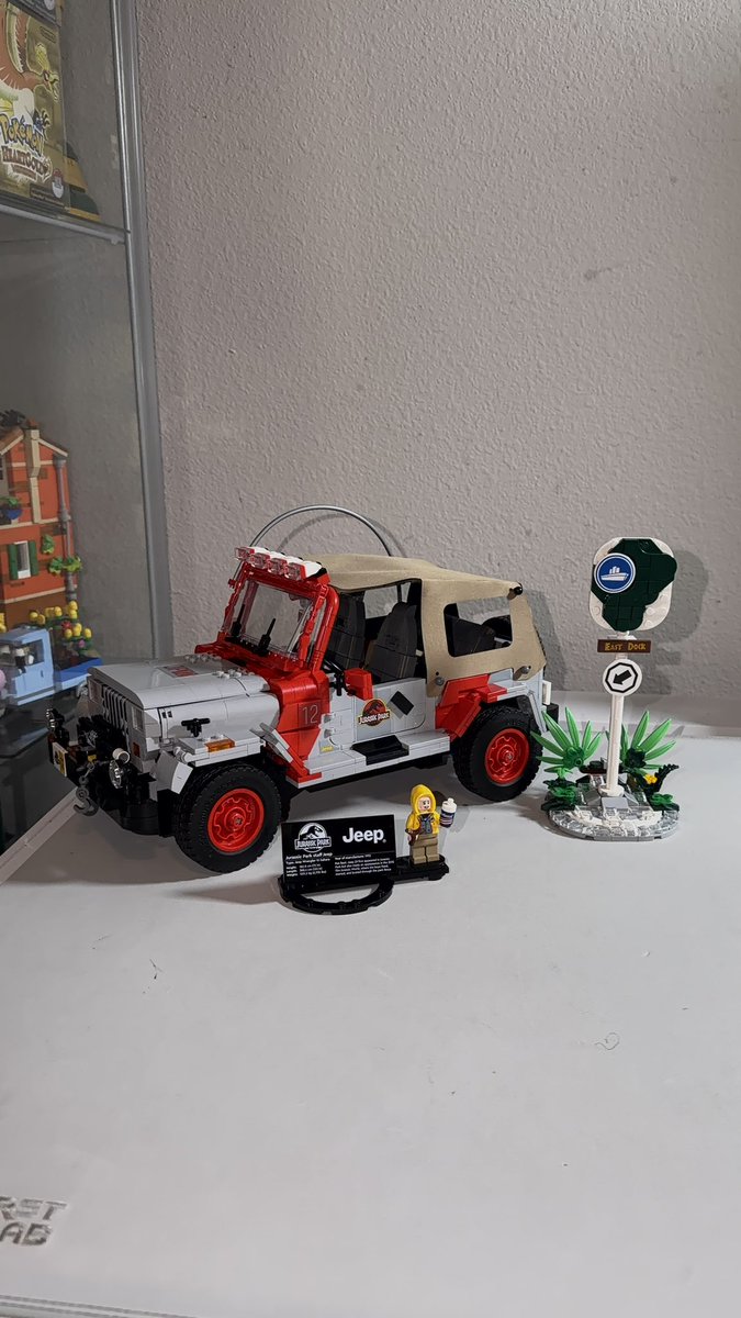 ericcbricks's tweet photo. LEGO Jurassic Park Jeep Wrangler.

Amazing set, great build. If you a big Jurassic Park fan, 100% need this in your collection 

#lego #legocollection #jurassicpark #rlfm https://t.co/SvTAvtgHVh