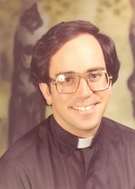 ArchDenver's tweet photo. This photo was taken during Archbishop Emeritus Samuel J. Aquila's time as a parochial vicar at Christ the King Roman Catholic Church in 1979!

Join us June 5 for his jubilee celebration: https://t.co/96ZyD3RiWx https://t.co/h62hZTIZCV