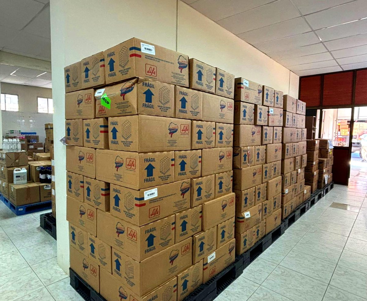 Salud_Ec's tweet photo. Más de 480 mil tabletas de Losartan llegaron a la península para beneficiar a adultos mayores y pacientes con enfermedades crónicas.

#ElNuevoEcuador https://t.co/v0A74Nfl6y