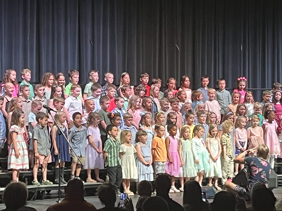 FLSDSuper's tweet photo. Congratulations to our 5th grade band students and our kindergarten students on their fantastic concerts this evening! https://t.co/RwTryZ1qKN