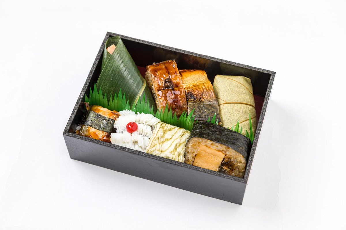 gransta_jp's tweet photo. 改札内 B1「ゐざさ茶屋」では、6/18(木)～21(日)まで創業感謝祭の第一弾を開催予定✨ 

対象商品の『せせらぎ』は1,080円で夏が旬の鱧や #鰻 のお寿司も楽しめるお得な内容となってます☺️ 

是非一度ご賞味ください！！  

https://t.co/tbJIpEzB2b https://t.co/EdEeUDCR1N