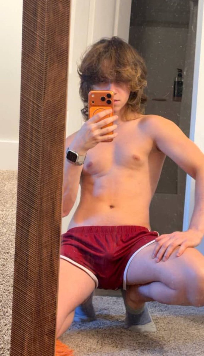 GSunday10110's tweet photo. Dm for Files And Bait in affordable price 🥵
Bait request available 🍆🥵
Telegram:https://t.co/N95aFnuKes
#horny #cuteboys #collegeteen #baitedkids #pizz #viral #gayathriyuvraj https://t.co/Tn3jE6Ppy9