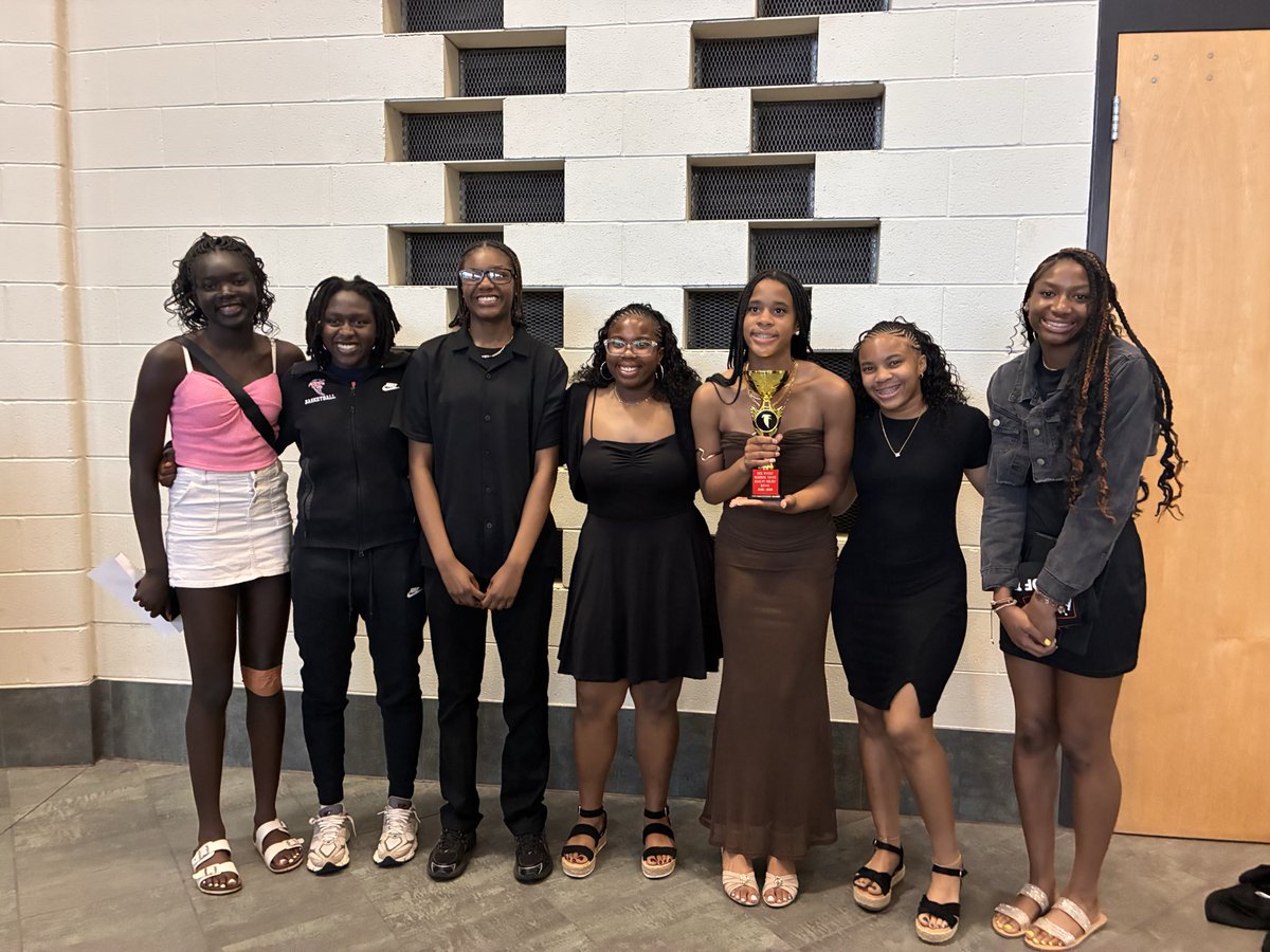 ekgirls_bball's tweet photo. Varsity Athletic Awards: #Gr8ness  • Alayna Banks ⭐️  • Saamyia Banks ⭐️ • TiAna Chatman ⭐️ • Journey Matthews ⭐️
• Ariah Traylor ⭐️ •.Kaelyn Wilson ⭐️
• Makya Buggs ⭐️ ⭐️  • Sophie Cobb ⭐️ ⭐️
• Nevaeh Eubanks ⭐️ ⭐️
• Abak Lual ⭐️ ⭐️ 
• Aries Branch ⭐️ ⭐️ ⭐️ https://t.co/XSO5odkfLQ