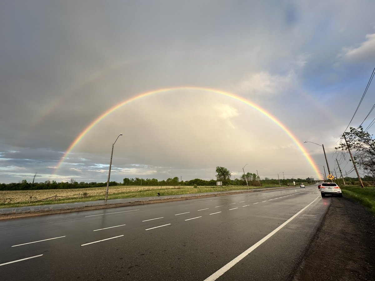 MDurnion's tweet photo. Went looking for a sunset…got a double rainbow instead. 🌈✨ #RainbowMagic #BellsCorners https://t.co/BExng6aAE2